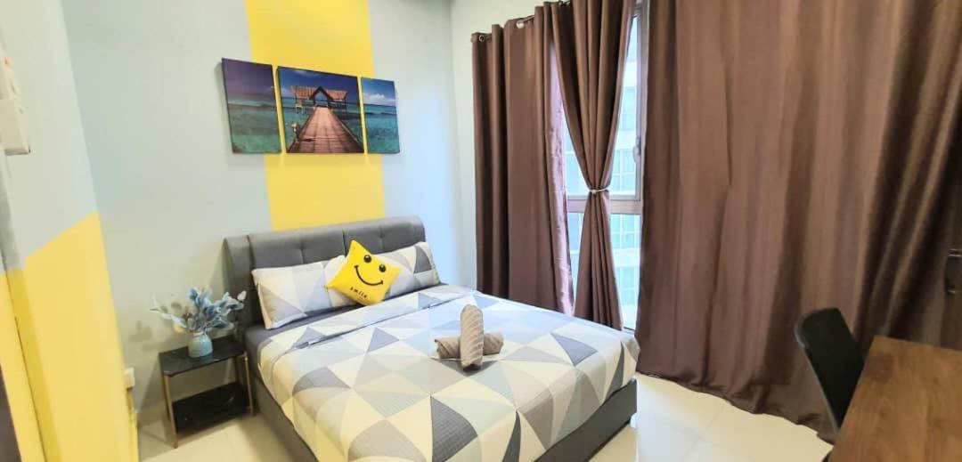 קואלה לומפור Regalia Suites With Infinity Pool Klcc By Staycation Homes מראה חיצוני תמונה