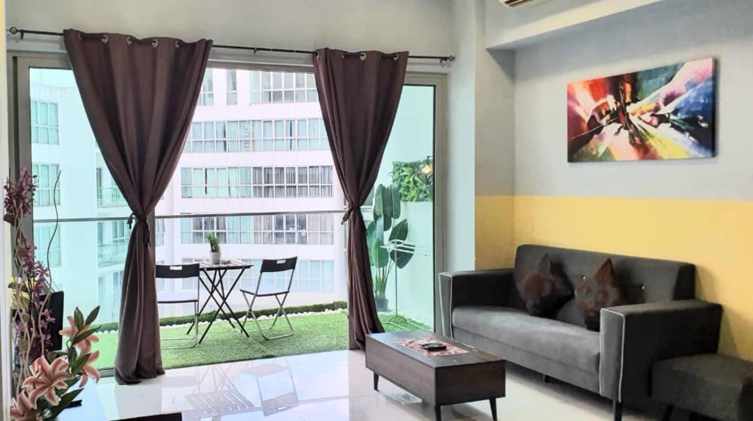 קואלה לומפור Regalia Suites With Infinity Pool Klcc By Staycation Homes מראה חיצוני תמונה