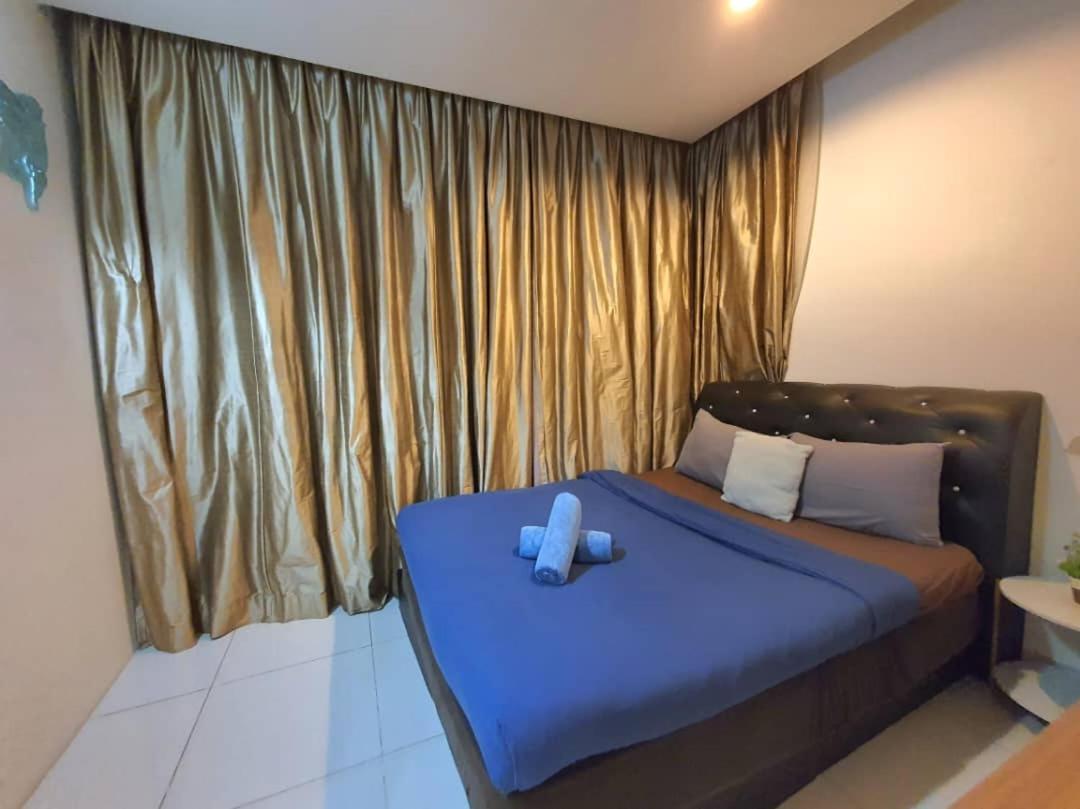 קואלה לומפור Regalia Suites With Infinity Pool Klcc By Staycation Homes מראה חיצוני תמונה