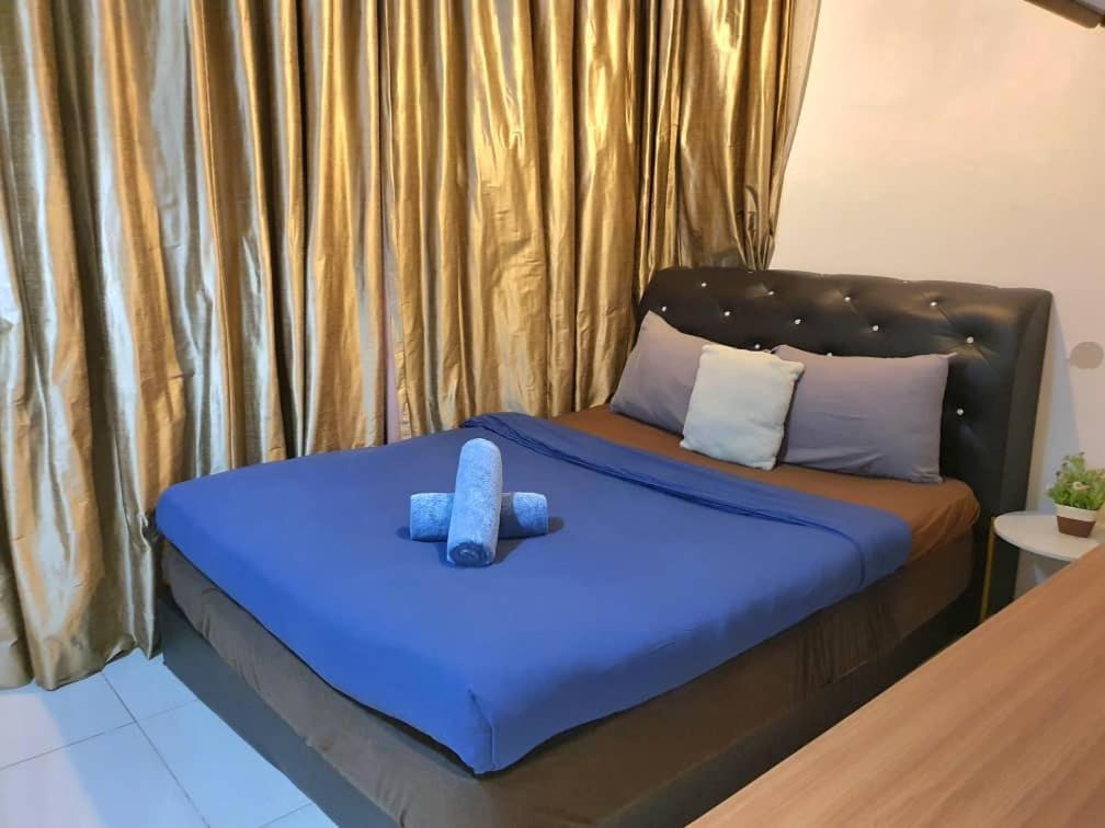 קואלה לומפור Regalia Suites With Infinity Pool Klcc By Staycation Homes מראה חיצוני תמונה