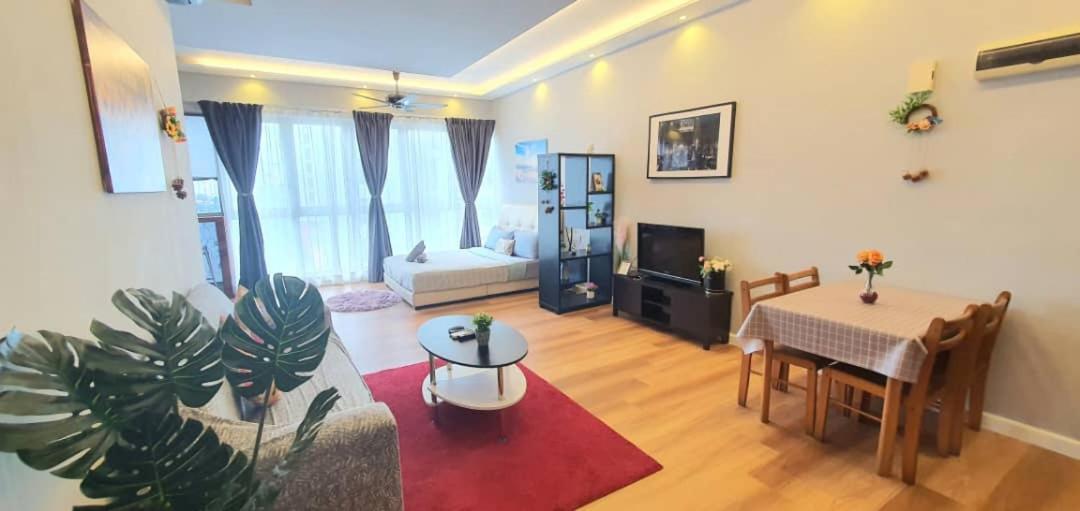 קואלה לומפור Regalia Suites With Infinity Pool Klcc By Staycation Homes מראה חיצוני תמונה