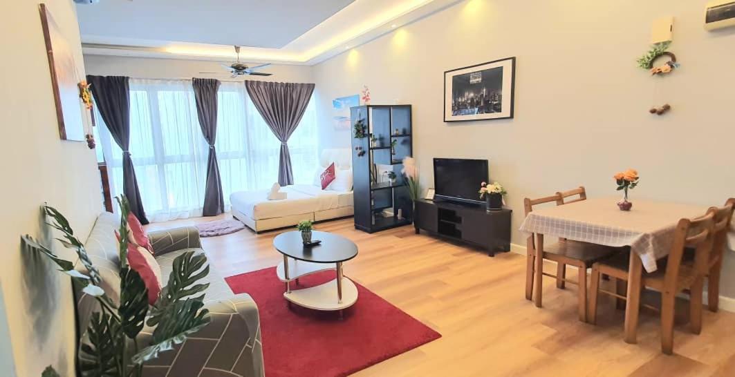 קואלה לומפור Regalia Suites With Infinity Pool Klcc By Staycation Homes מראה חיצוני תמונה