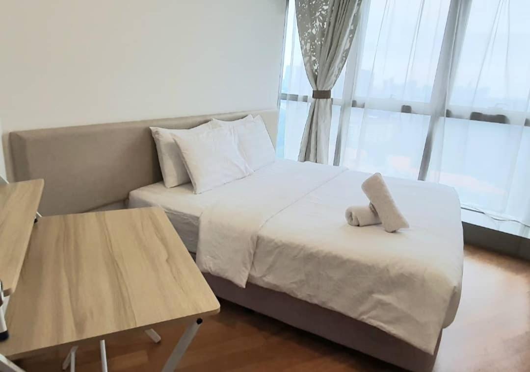 קואלה לומפור Regalia Suites With Infinity Pool Klcc By Staycation Homes מראה חיצוני תמונה