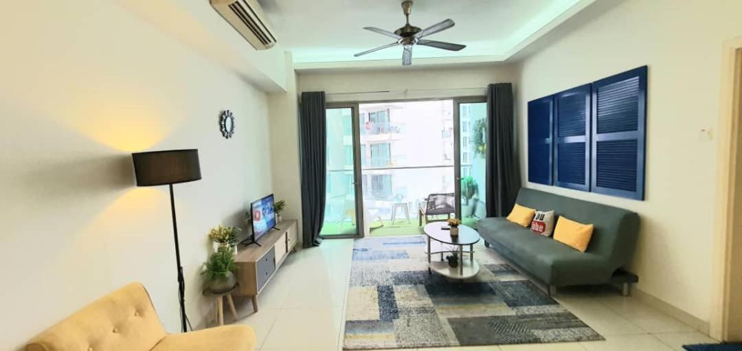 קואלה לומפור Regalia Suites With Infinity Pool Klcc By Staycation Homes מראה חיצוני תמונה
